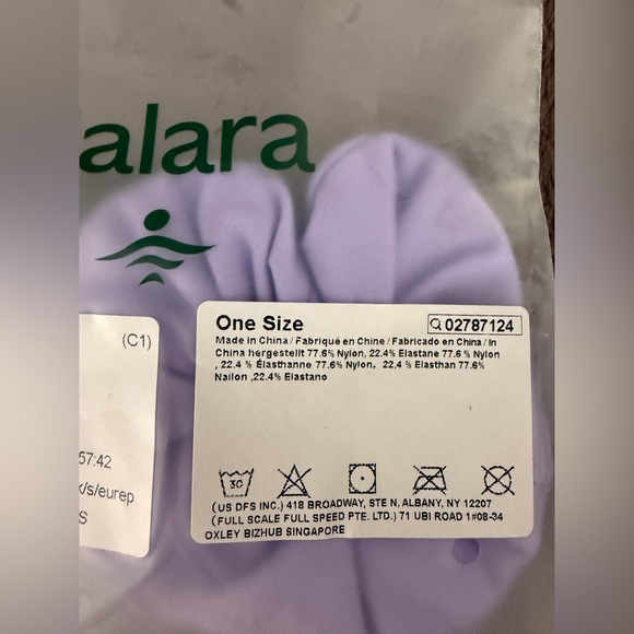 Halara Softlyzero™ Plush Solid Pleated Scrunchie NWT/NEW In Bag - Picture 2 of 6